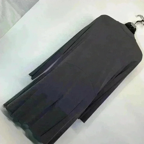 Dolan medium, gray, V-neck dress with pockets - Picture 3 of 5